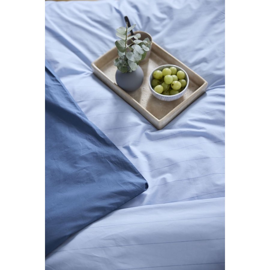 OMHU Needle Stripe Senget�j 140x220 cm, Ocean/Sky