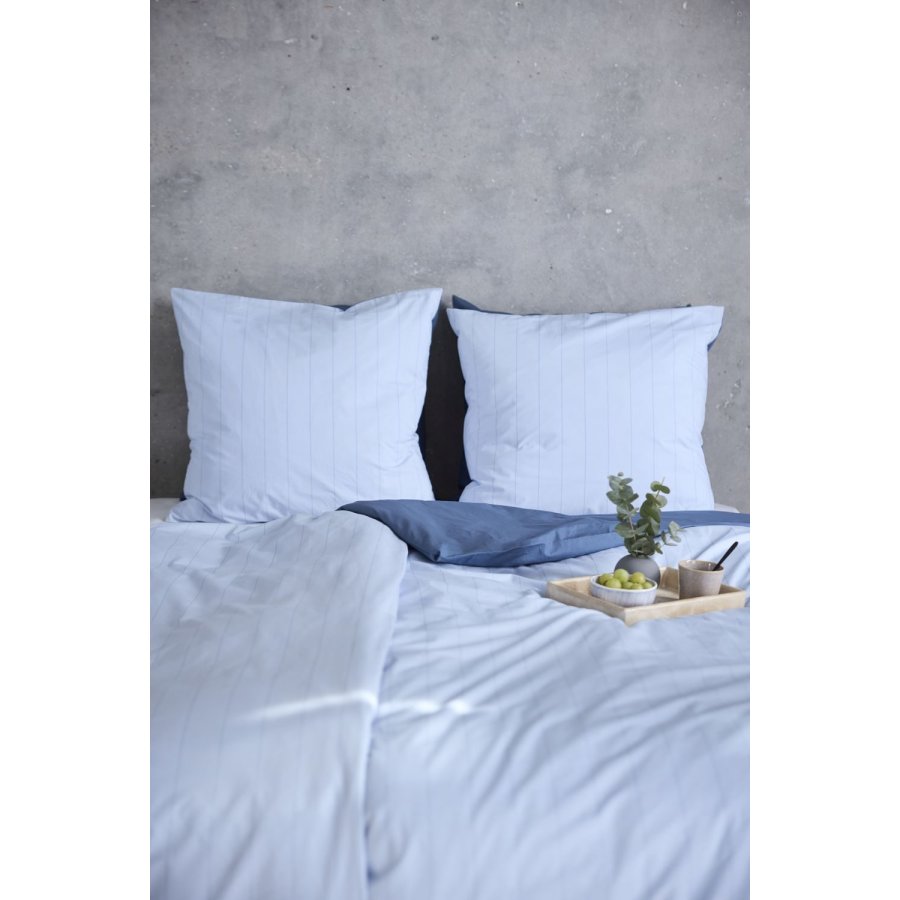 OMHU Needle Stripe Senget�j 140x220 cm, Ocean/Sky