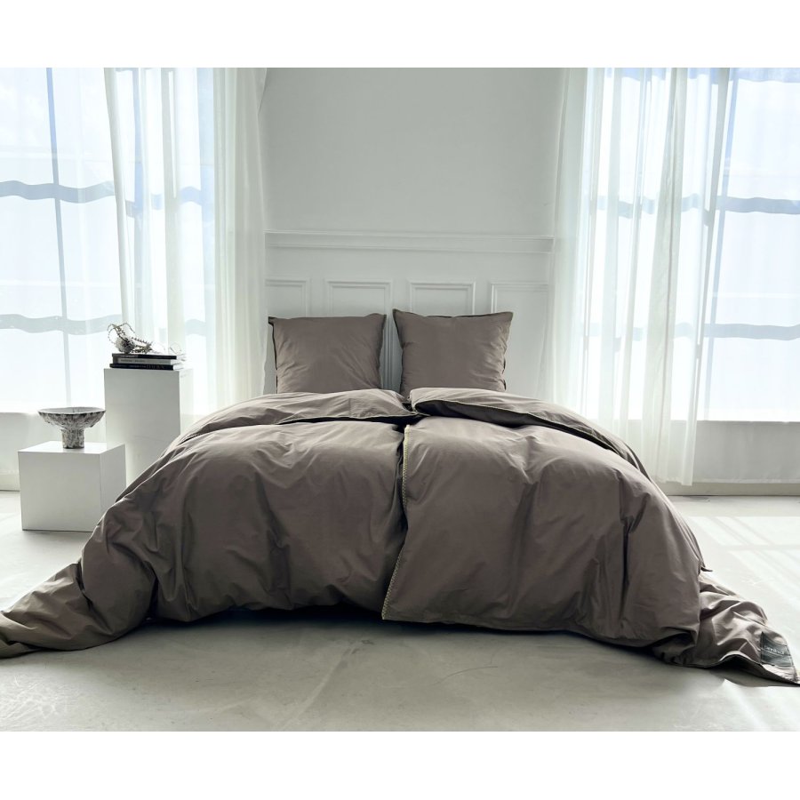OMHU x Mads Barfod Edge Senget�j 140x220 cm, Taupe