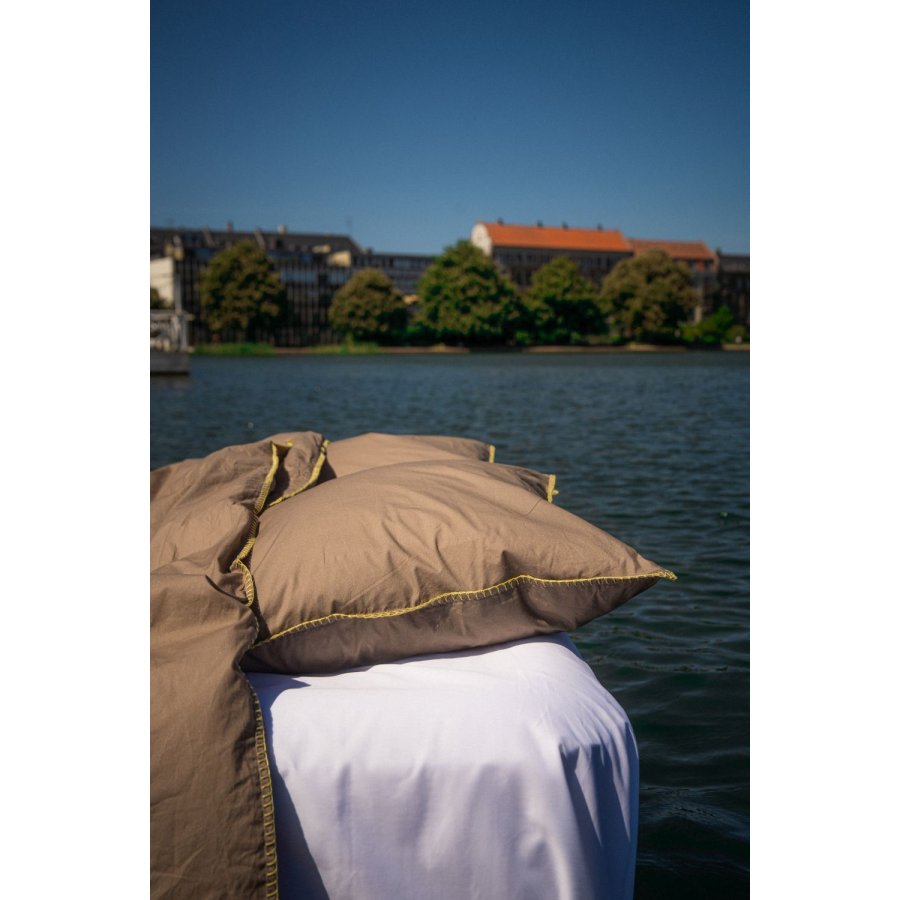 OMHU x Mads Barfod Edge Senget�j 140x220 cm, Taupe