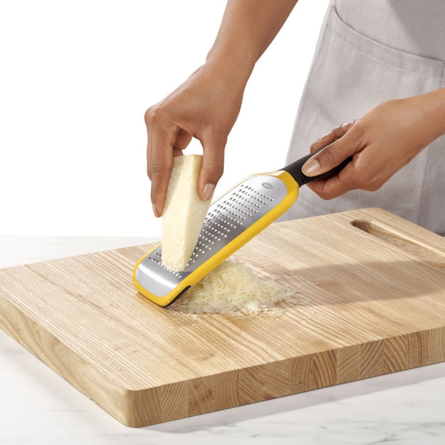 OXO Good Grips Rivejern Medium 28 cm, Gul
