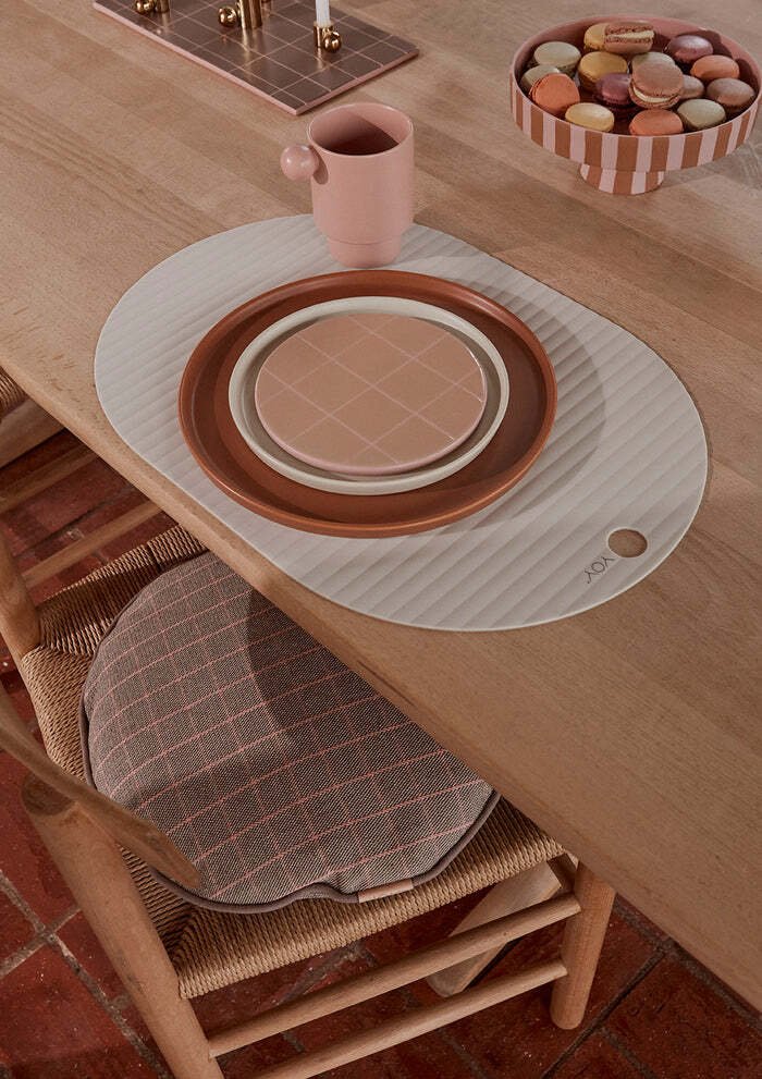 OYOY Toppu Platte auf Sockel 20 cm, Caramel