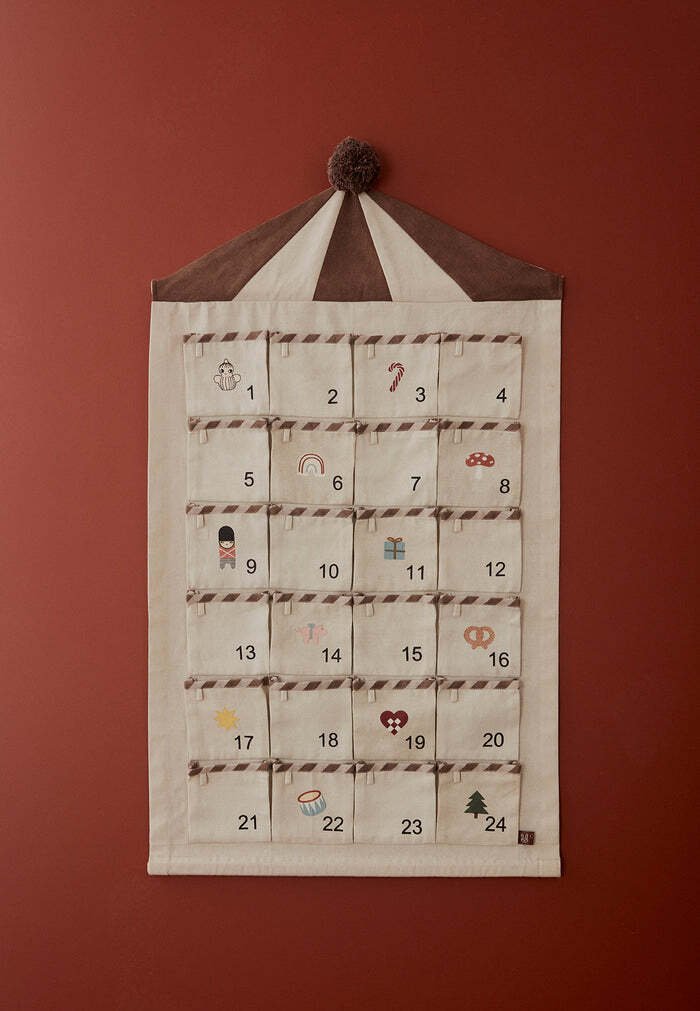 OYOY Zirkus Adventskalender 50x85 cm, Beige