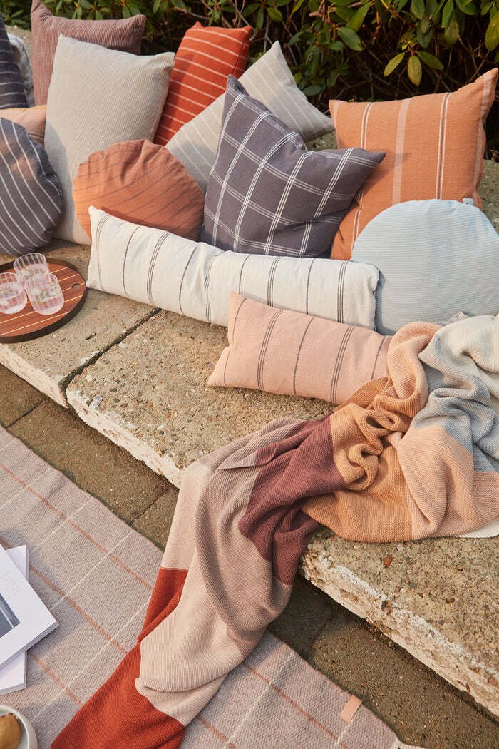 OYOY Iris Living Decke 184x134 cm, Multi