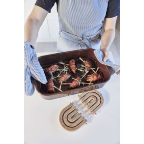 OYOY Yuka Ovnfad 40 cm, Dark Terracotta