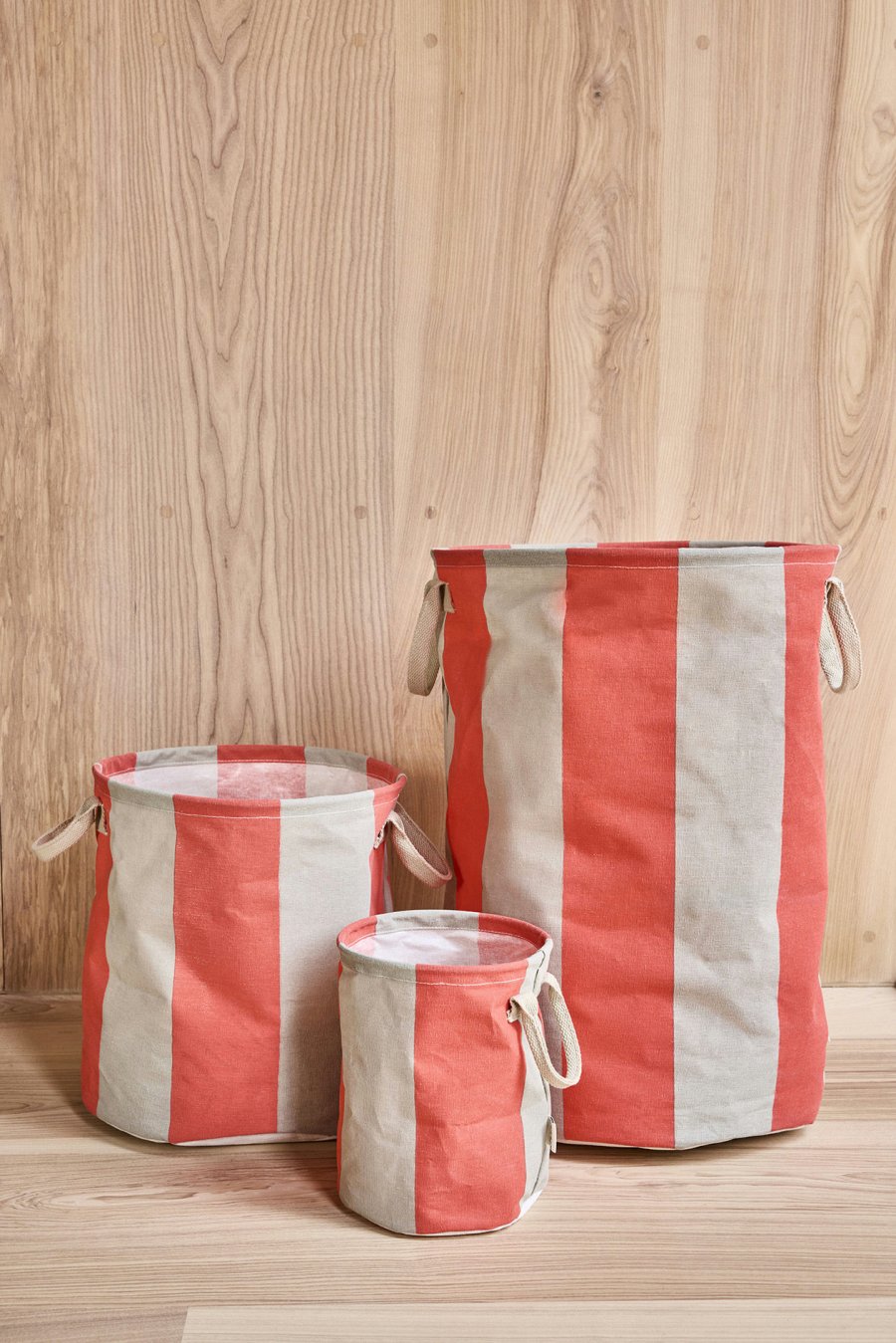 OYOY Kara Aufbewahrungskorb 2er Set H32 cm, Cherry Red