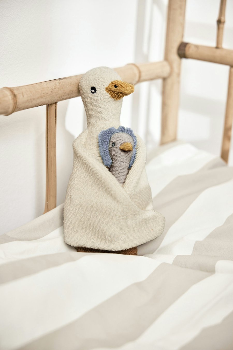 OYOY Mini Stofftier Dora & Baby Dolli Duck 31 cm, Cloud/Ice Blue