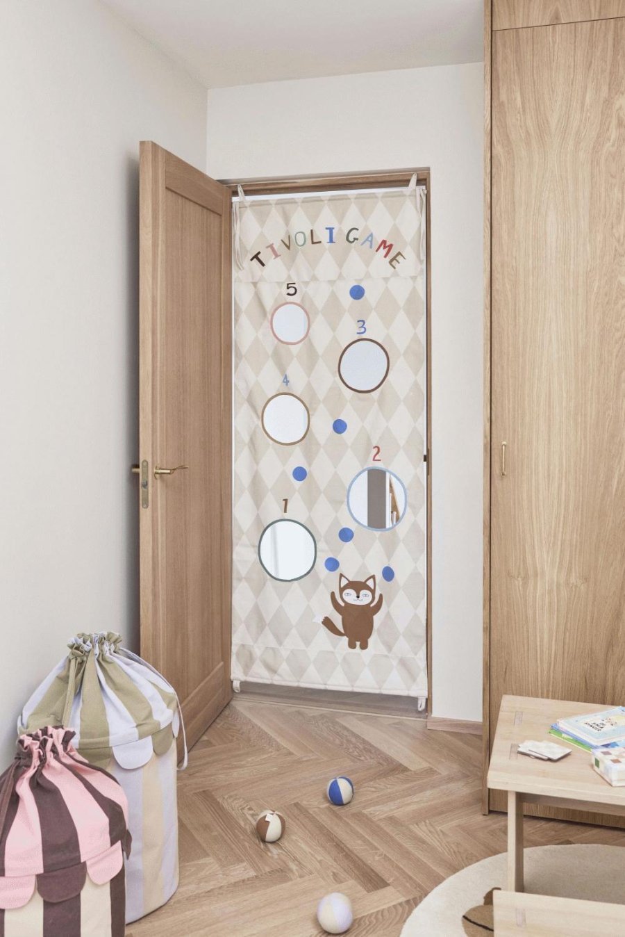 OYOY Mini Play Door Tivoli H192 cm, Multi