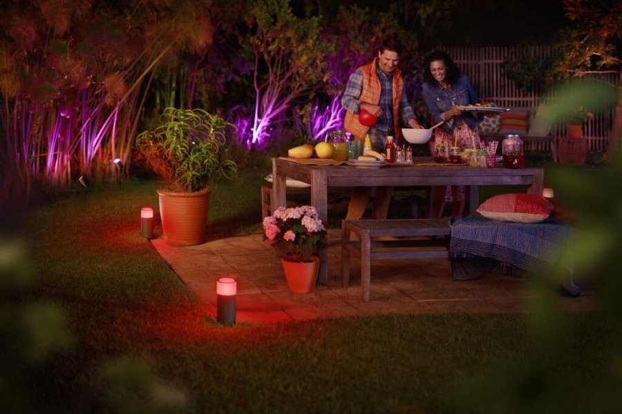 Philips Hue Lily Spot fr den Auenbereich Verlngerung 8W 8,4 cm, Schwarz