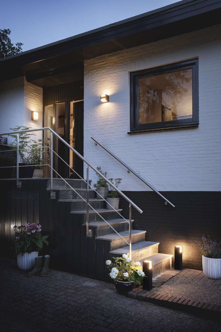Philips Hue Fuzo Vglampe Udendrs 13 cm, Sort