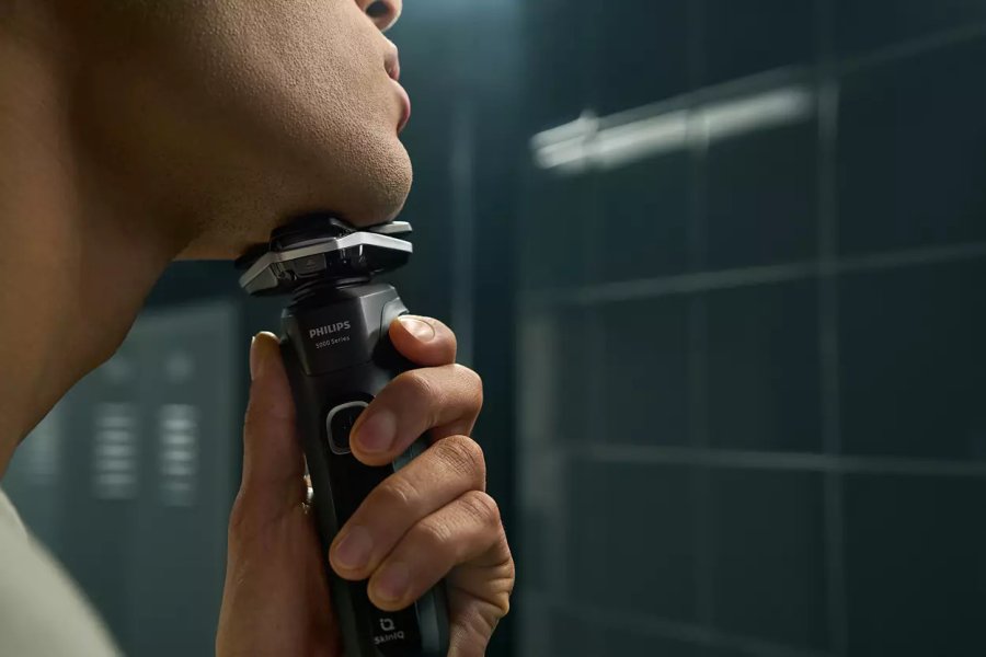Philips Series 5000 Nass- & Trockenrasierer, Schwarz