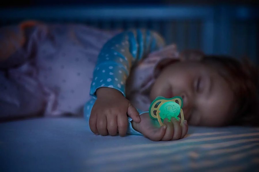 Philips Avent Ultra Air Schnuller mit Licht 06 Monate 2er Set, Orange/Lime