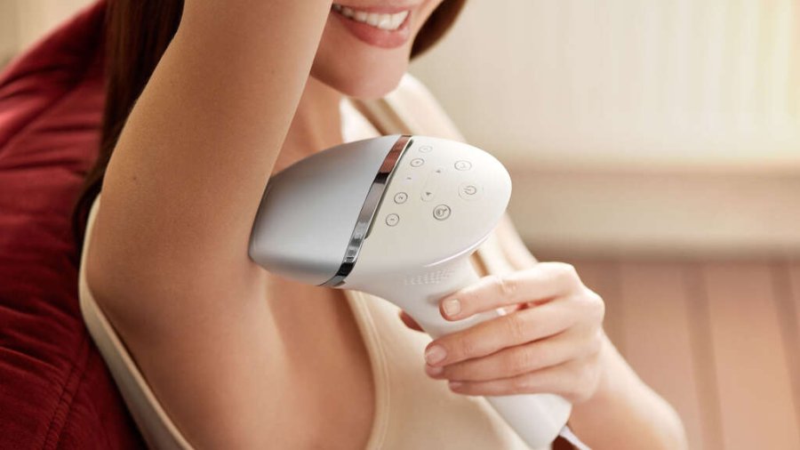 Philips Series 8000 IPL-Haarentfernungsgert mit SenseIQ, Wei