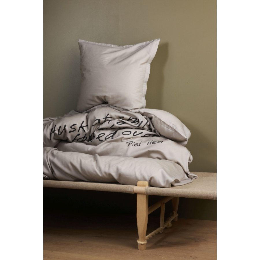 Piet Hein Sengest Husk At Smile 140x200 cm, Soft Grey
