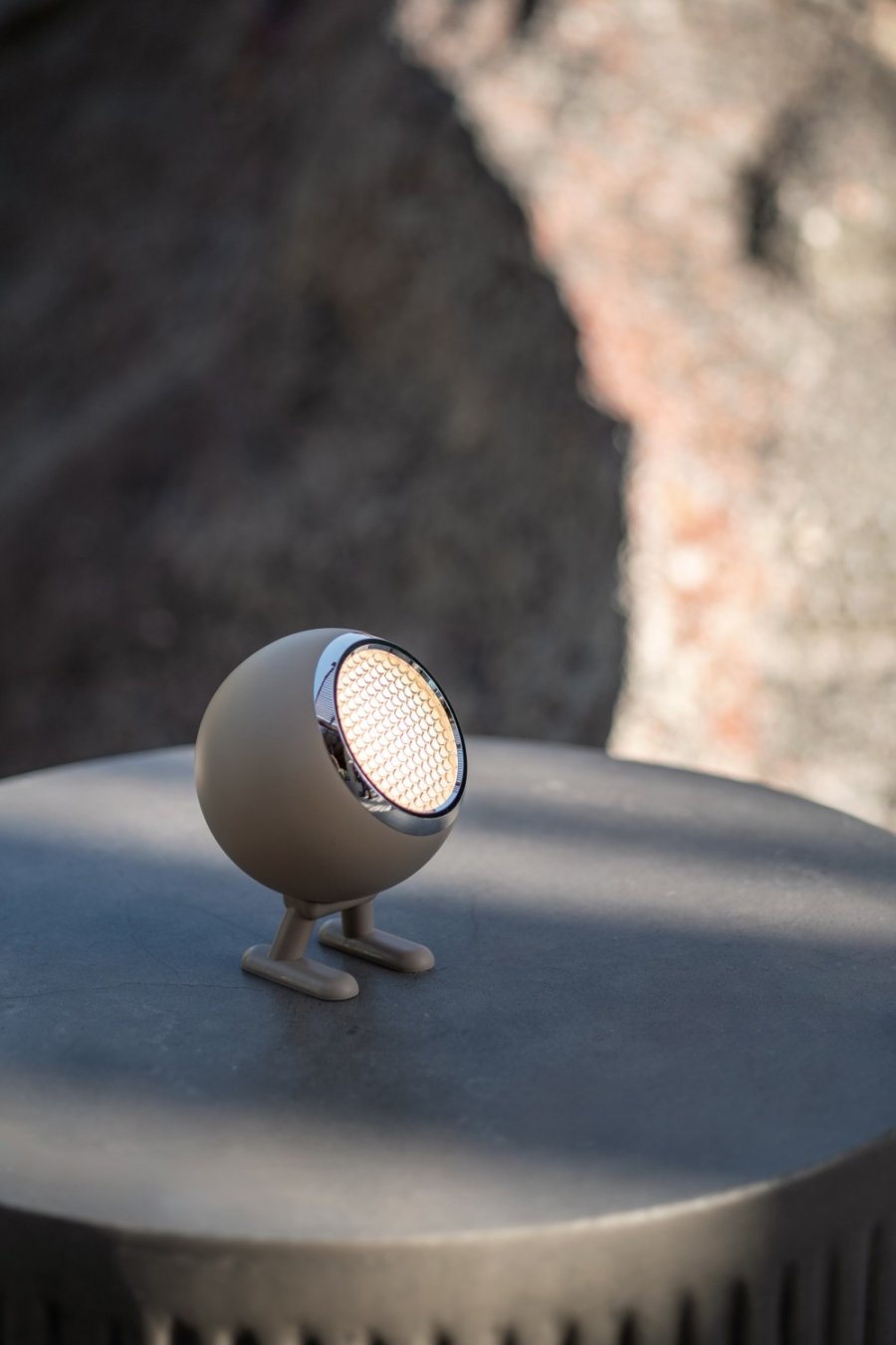 Mr. Wattson Norbitt Trdls Bordlampe LED H8,3 cm, Mushroom Brown