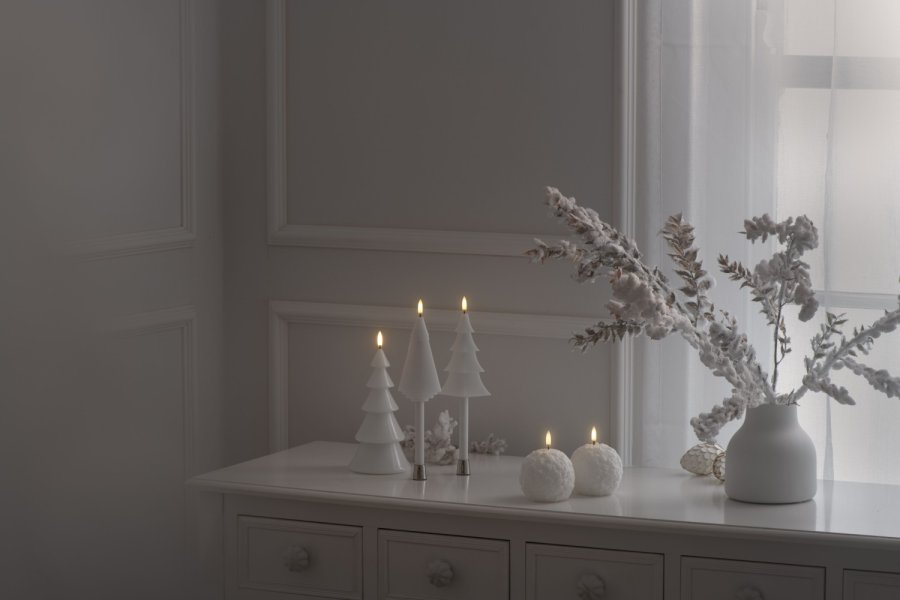 Uyuni Lighting Schneeball-Kerze LED Ø8 cm, Nordic White
