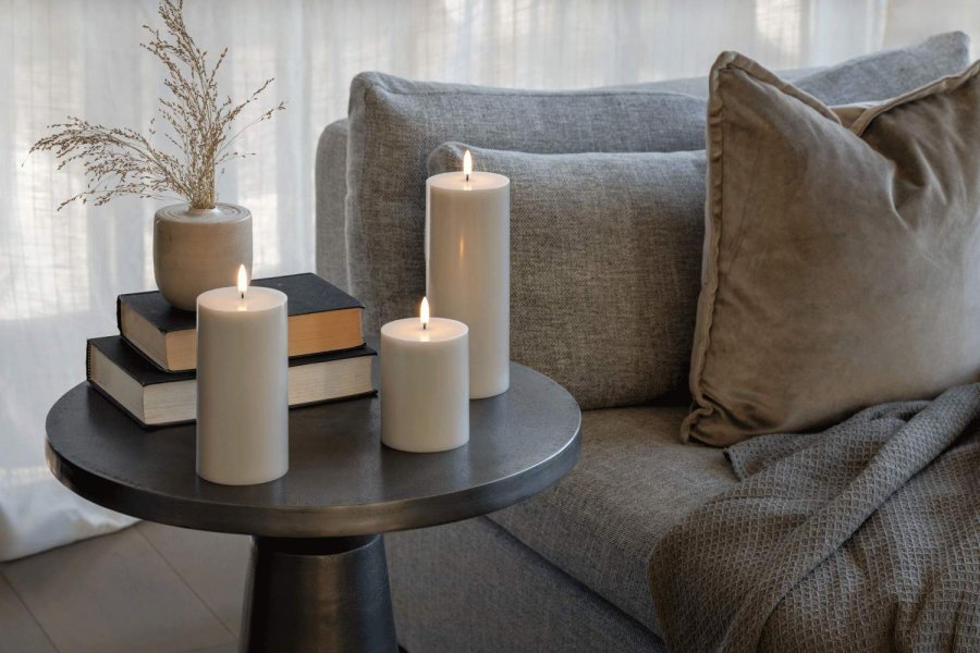 Uyuni Lighting Bloklys LED 7,8xH15 cm, Oyster Grey