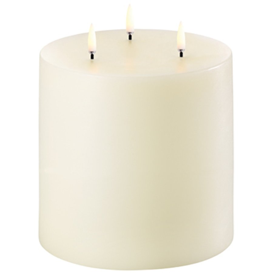 Uyuni Lighting Bloklys m. Tre V�ger LED 15x15 cm, Ivory