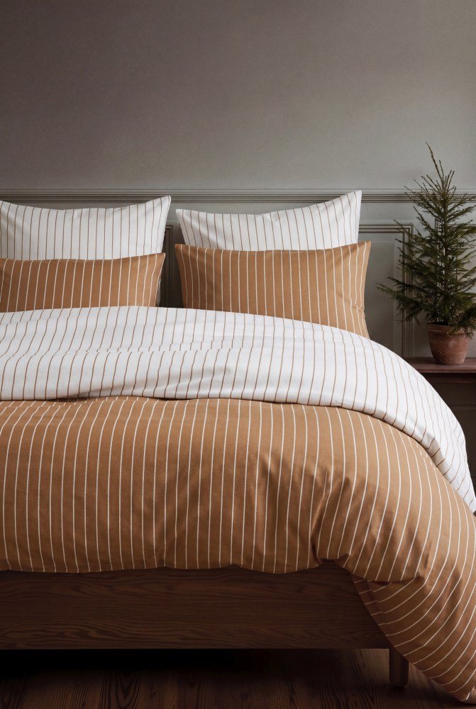 Juna Soft Senget�j 200x220 cm, Karamel/Off-White