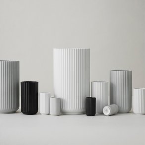 Lyngby Porcelæn Vase H12,5 cm, Sort