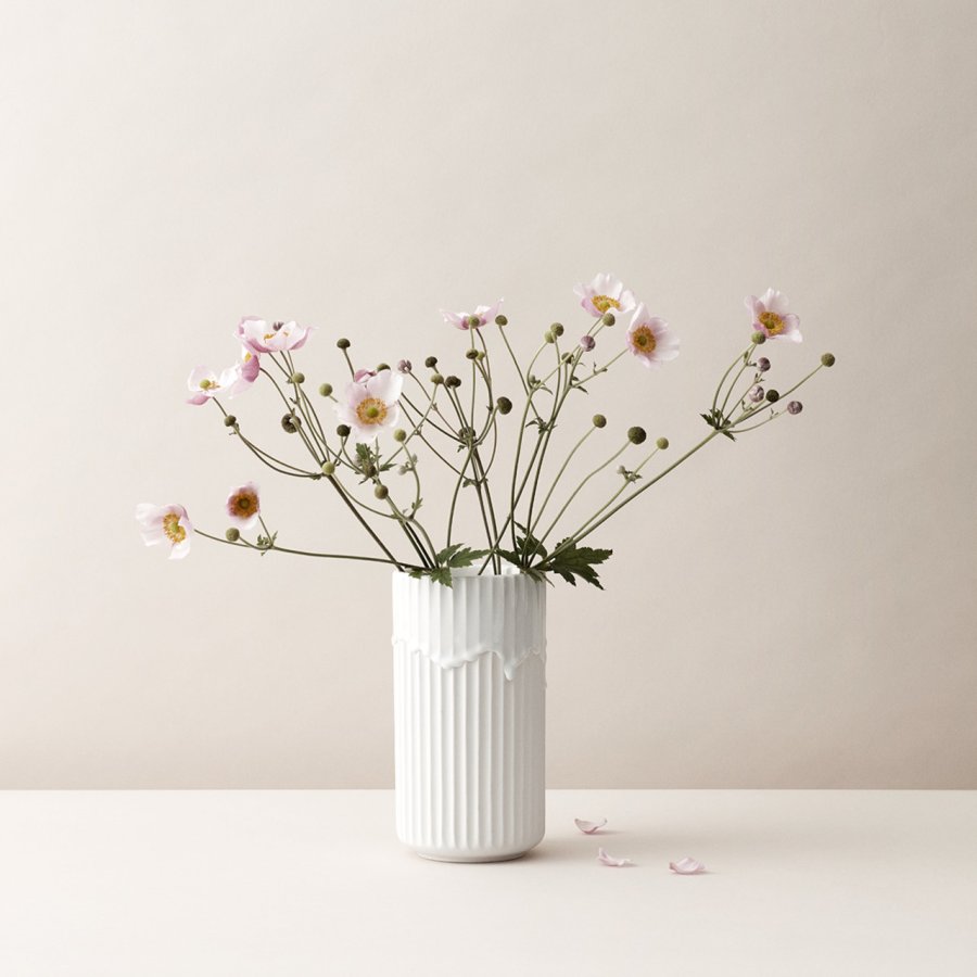 Lyngby Vase hvid med løbeglasur, 20cm
