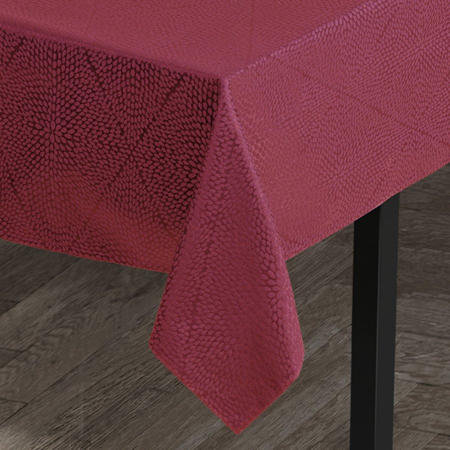 Damask Dug Rhombus Rd, 140x270cm