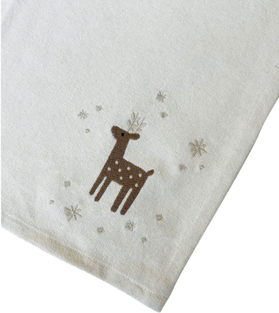 Juna Christmas Fable Viskestykke 50x70 cm, Creme