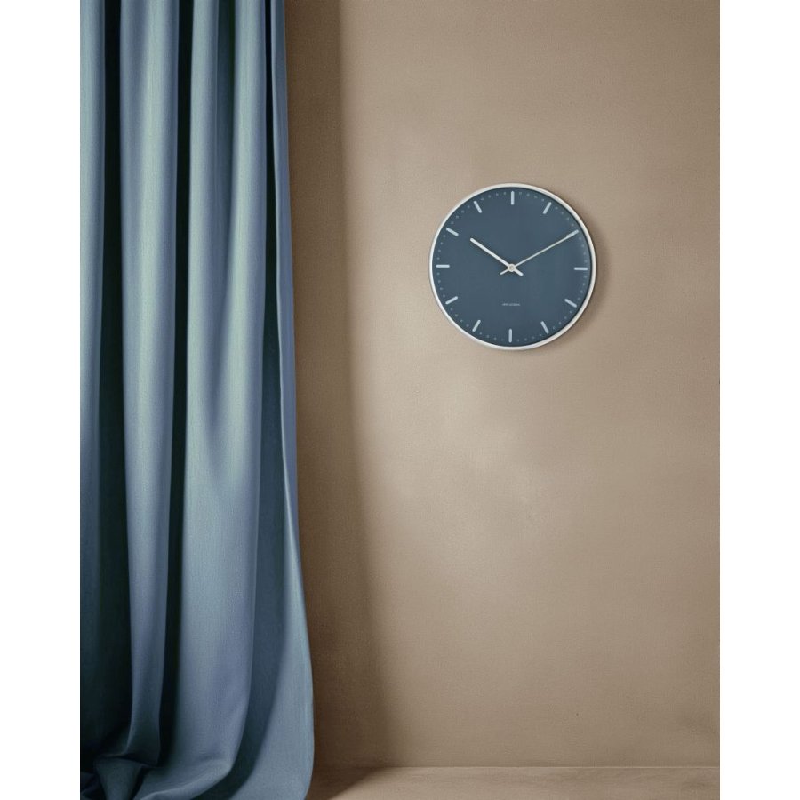 Arne Jacobsen City Hall Wanduhr �21 cm, Blau