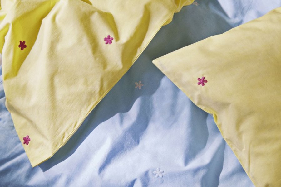 Juna Daisy Senget�j 140x220 cm, Lys Bl�