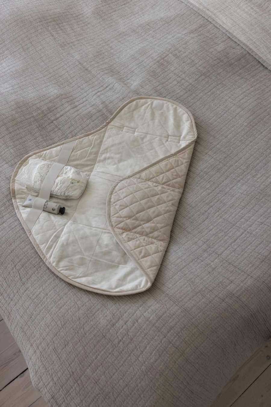 Sebra On-the-go Pusleunderlag 75x75 cm, Morning Beige