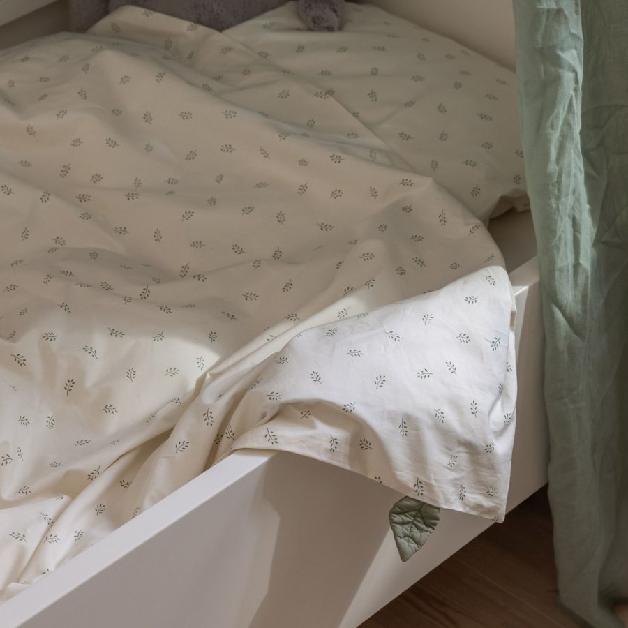 Sebra Juniorsengetj Sophora Leaves 100x140 cm, Beige