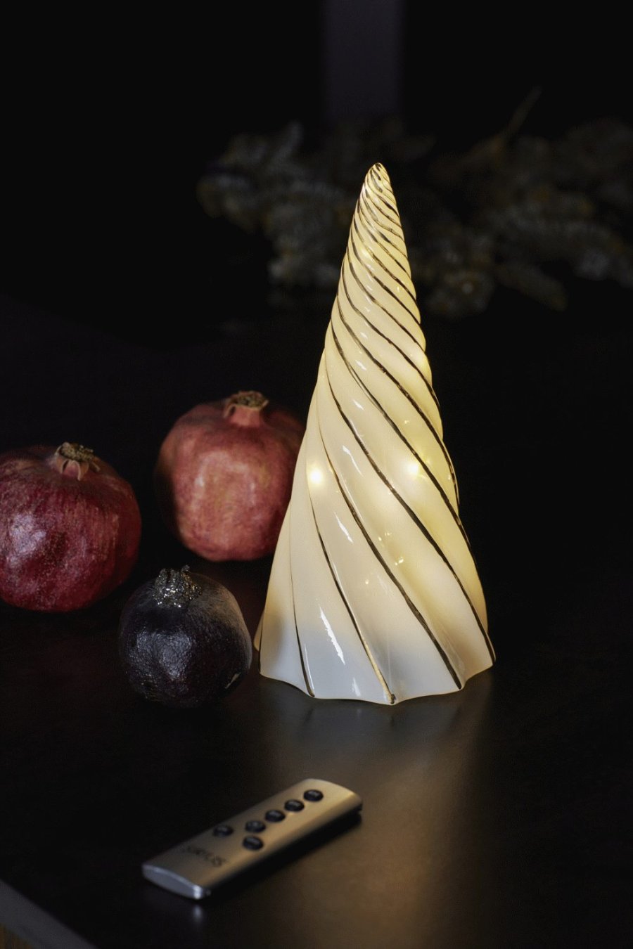 Sirius Vilma Lichtdekoration Weihnachtsbaum LED H23,5 cm, Wei/Gold