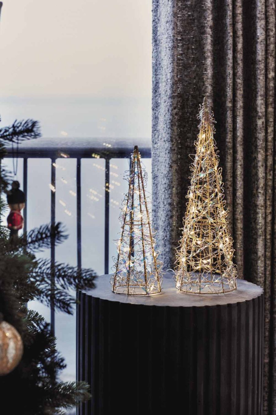 Sirius Lily Weihnachtsbaum LED H30 cm, Gold