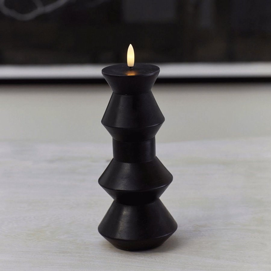 Sirius Sille Nordic Sculpture Stumpekerze Geometri LED �9,2/H20,3 cm, Schwarz