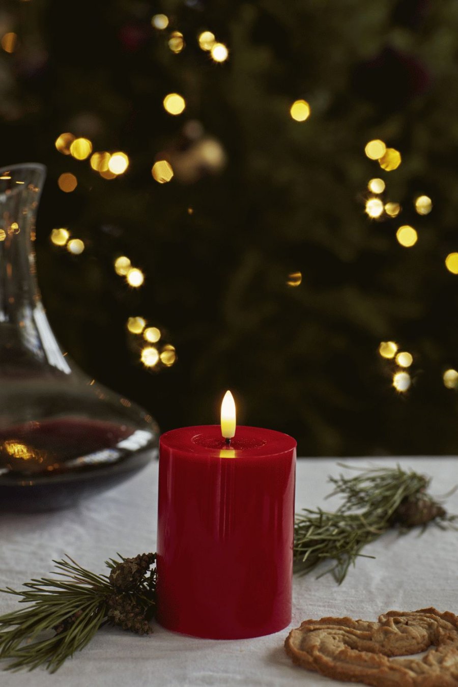 Sirius Sille Stumpenkerze LED 7,5/H10 cm, Rot