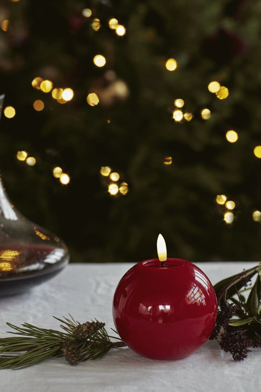 Sirius Sille Kugelkerze LED 9/H10 cm, Rot