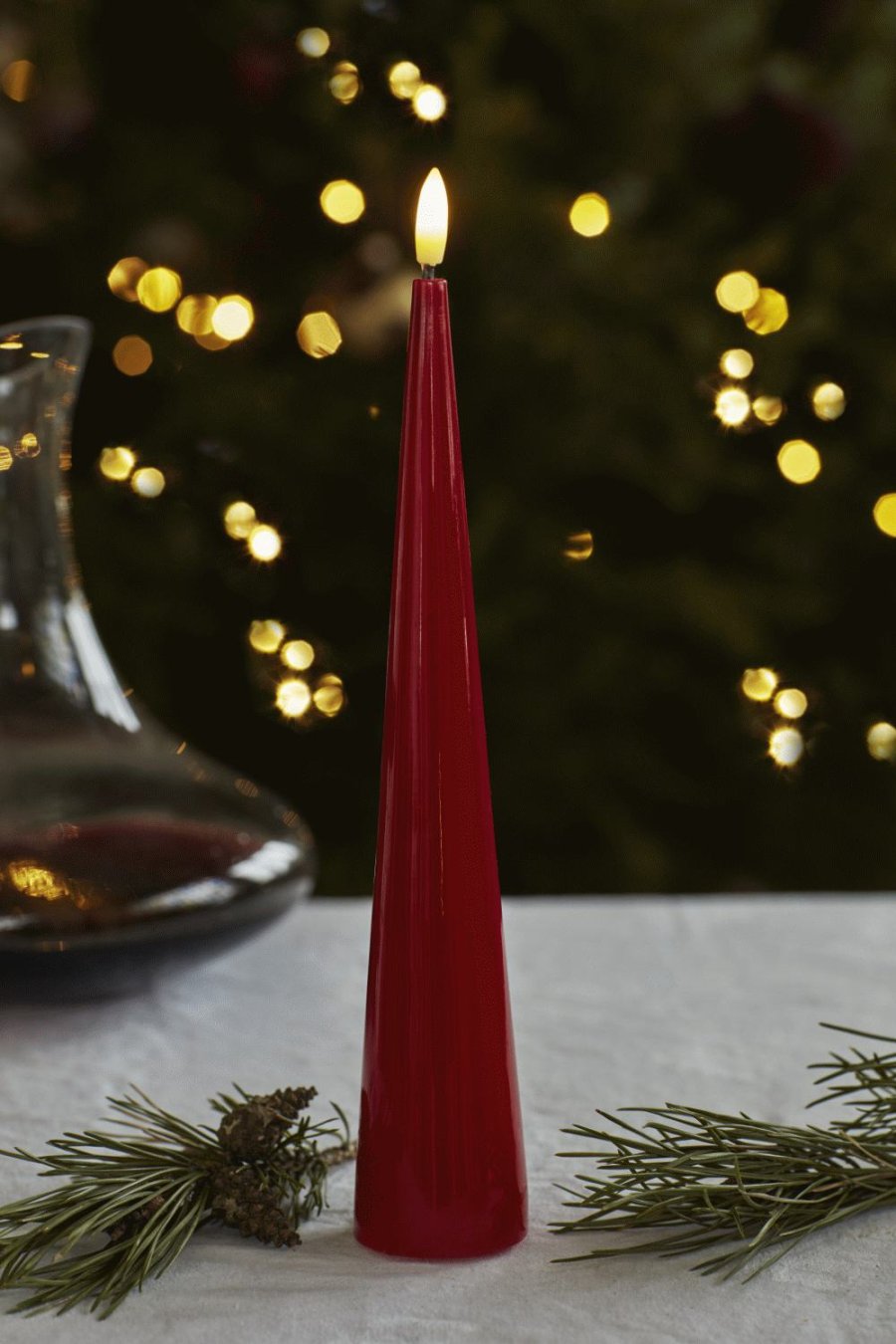 Sirius Sille Kegelkerze LED 4,8/H26 cm, Rot