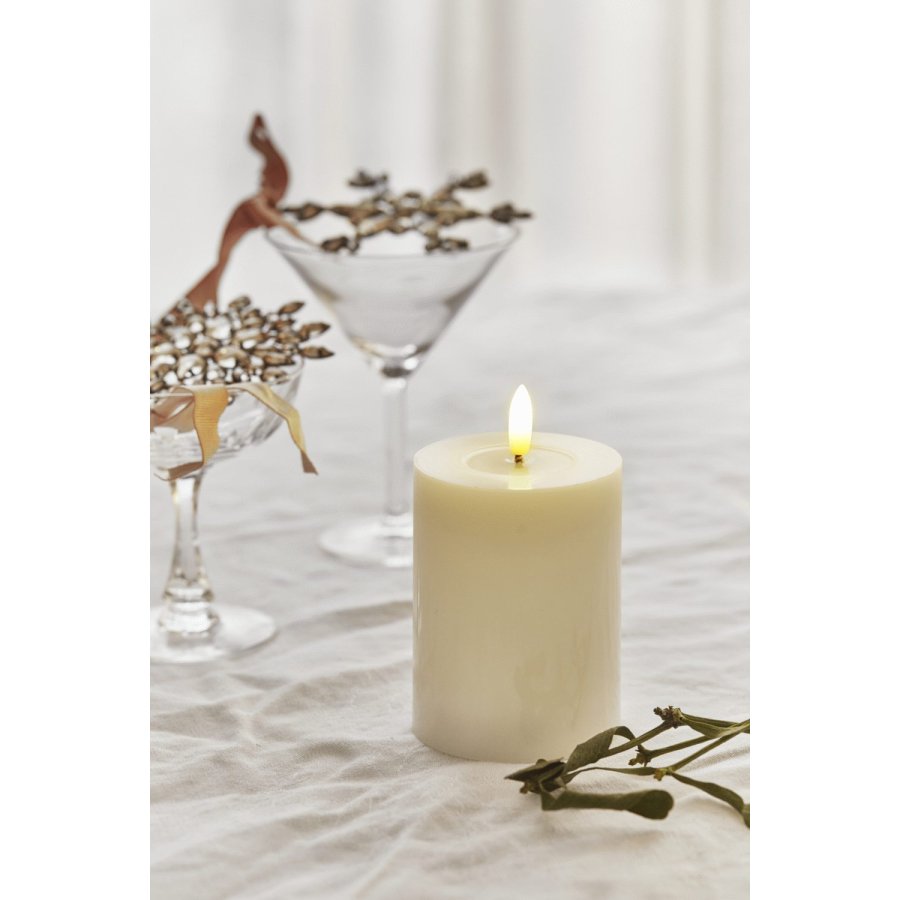 Sirius Sille Stumpenkerze LED 7,5/H10 cm, Ivory