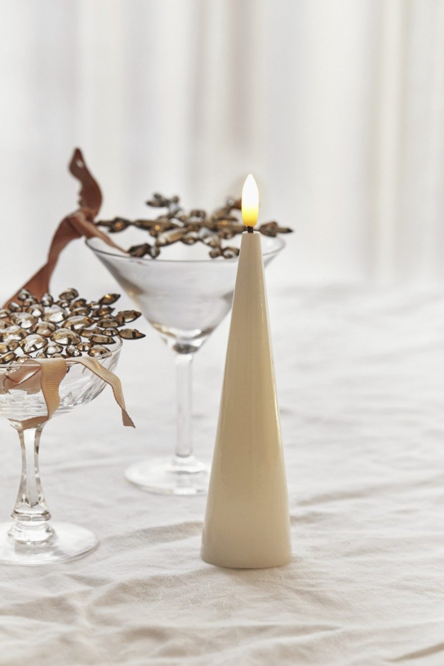 Sirius Sille Kegelkerze LED 4,8/H17 cm, Ivory