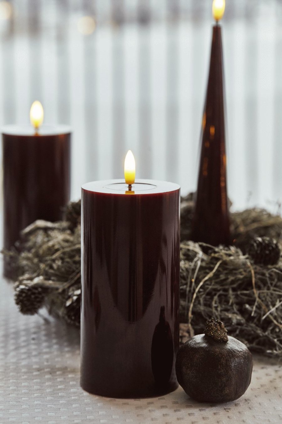 Sirius Sille Stumpenkerze LED 7,5/H15 cm, Bordeaux