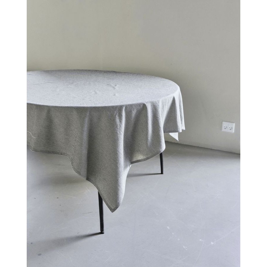 House Doctor Block Dug �150 cm, Sand/Sort