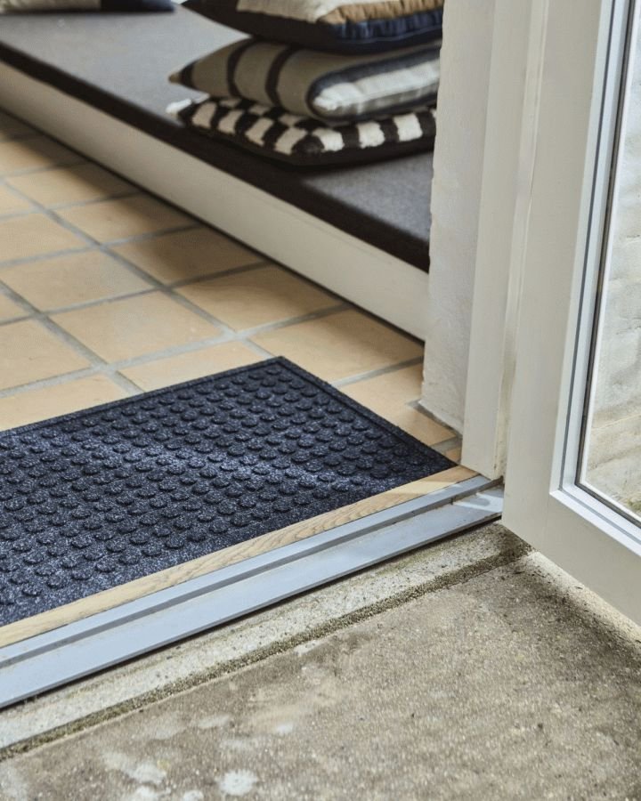 House Doctor Entry D�rm�tte 75x45 cm, Sort