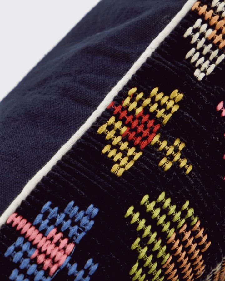 House Doctor Etni Pudebetr�k 30x50 cm, Sort/Multi