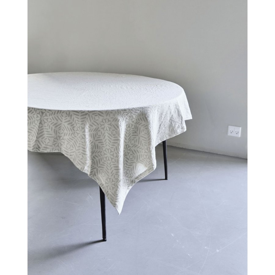 House Doctor Clip Dug 150x150 cm, Hvid/Gr�