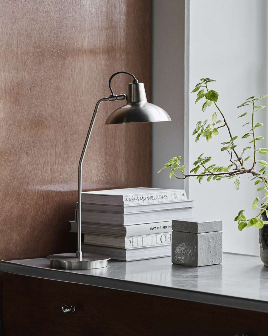 House Doctor Desk Bordlampe H50 cm, B�rstet S�lvfinish