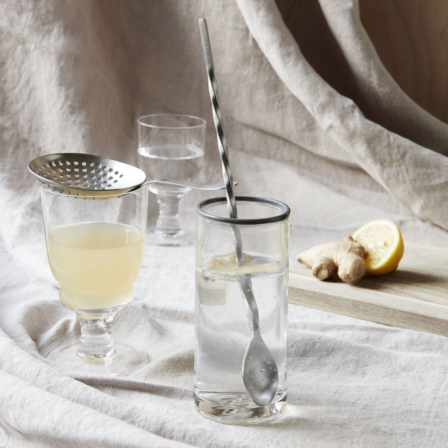 Nicolas Vah&eacute; Bar 2 dele, St�l