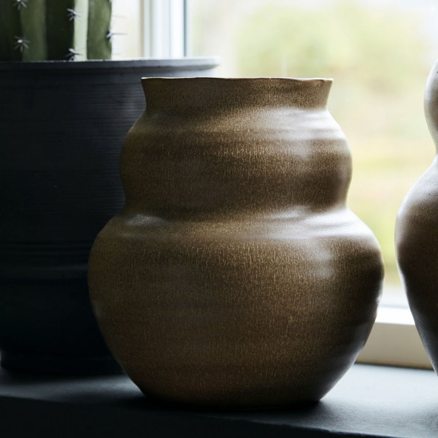 House Doctor Juno Vase H19 cm, Camel