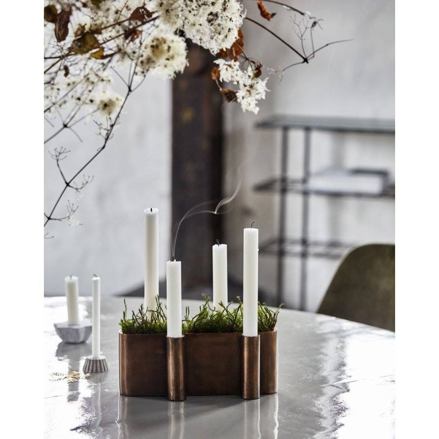 House Doctor Four Oval Lysestage H10,5 cm, Antik Messing