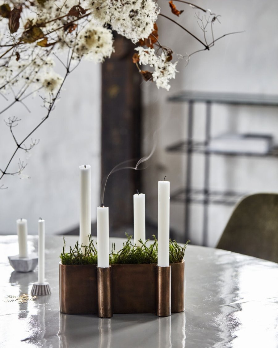 House Doctor Four Oval Lysestage H10,5 cm, Antik Messing