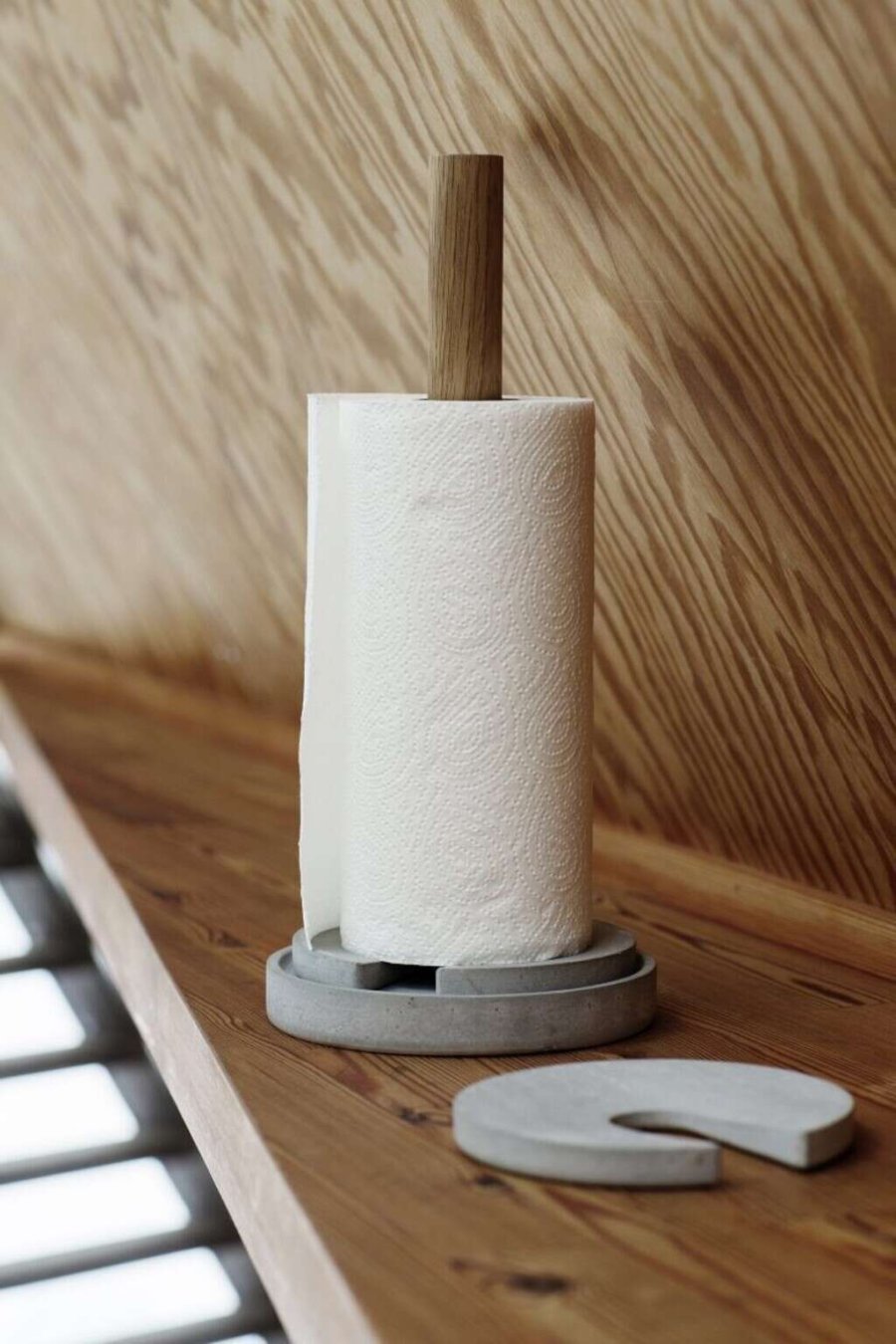 Spring Copenhagen Stack K�kkenrulleholder 35 cm, Eg